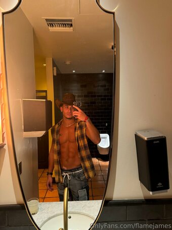 flamejames Nude Leaks Photo 23