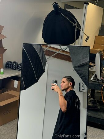 flamejames Nude Leaks Photo 27