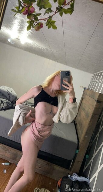 Flat Chests Nude Leaks Photo 1