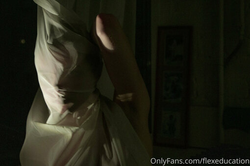 flexeducation Nude Leaks Photo 12
