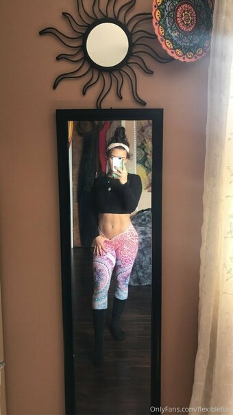 flexiblefun Nude Leaks Photo 2