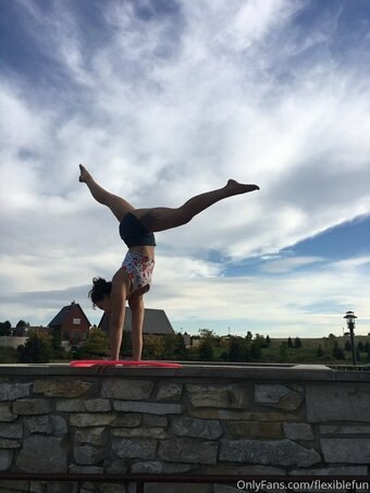 flexiblefun Nude Leaks Photo 9