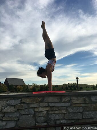 flexiblefun Nude Leaks Photo 10