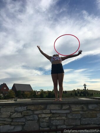 flexiblefun Nude Leaks Photo 26