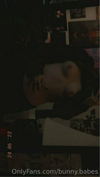 floatingfae Nude Leaks Photo 16