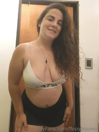 flopybqueen Nude Leaks Photo 24