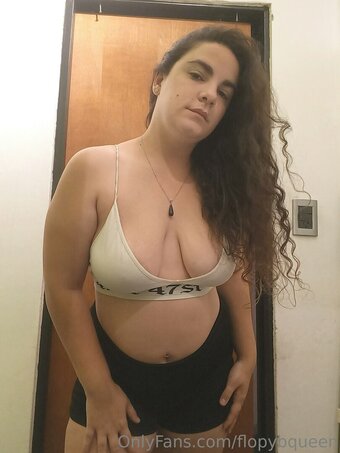 flopybqueen Nude Leaks Photo 25