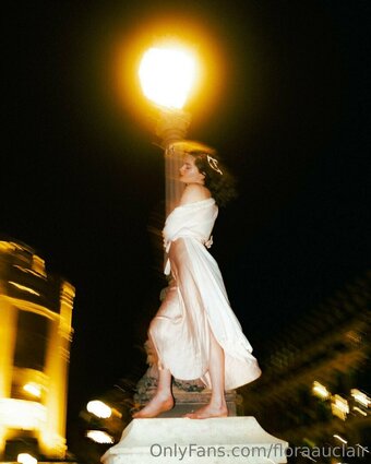 floraauclair Nude Leaks Photo 6