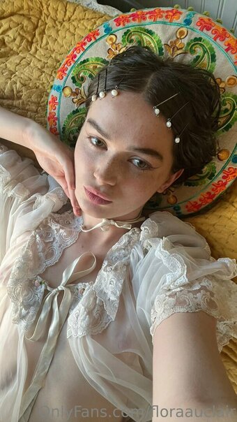 floraauclair Nude Leaks Photo 25