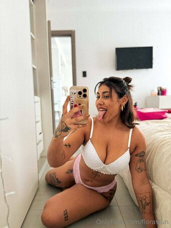 florasfun Nude Leaks Photo 18