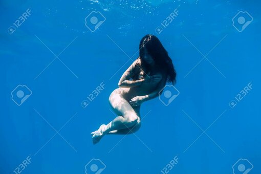 flotando Nude Leaks Photo 9