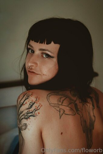 floworb Nude Leaks Photo 5