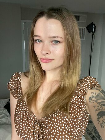 Flowwithsky / feenique / skyflowartist Nude Leaks OnlyFans Photo 86