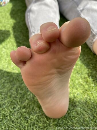 footsiewithkitty Nude Leaks Photo 10