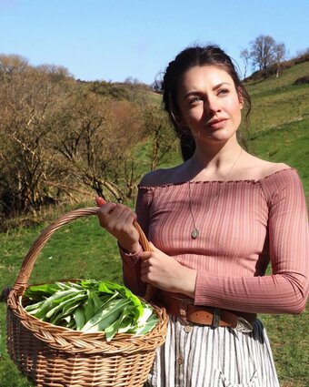 Foraged By Fern / foraged.by.fern Nude Leaks Photo 3