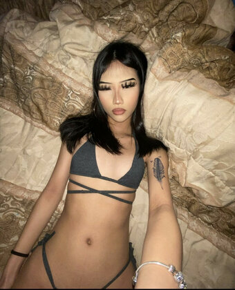 Foreign.bich Nude Leaks Photo 11