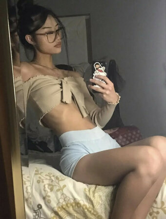 Foreign.bich Nude Leaks Photo 16