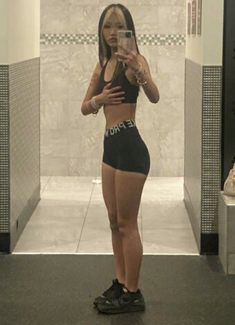 Foreign.bich Nude Leaks Photo 26