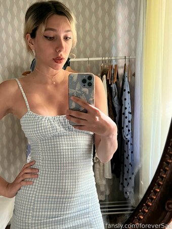 foreverSat Nude Leaks Photo 14