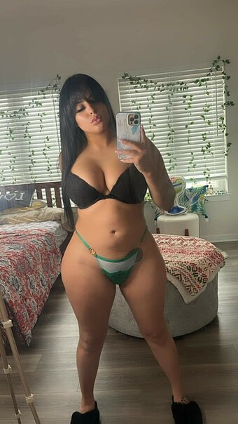 Freakerella / Rellawoo Nude Leaks OnlyFans Photo 1