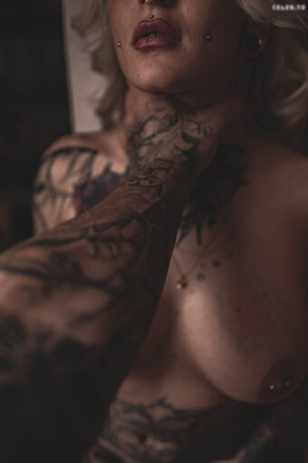 Freaky.Bee / freaky.bee92 Nude Leaks Photo 14