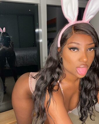 Freaky Foreign / Frkyforeign / freakyforeign / https: Nude Leaks OnlyFans Photo 2