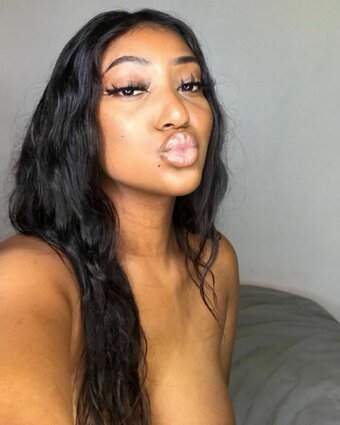 Freaky Foreign / Frkyforeign / freakyforeign / https: Nude Leaks OnlyFans Photo 4