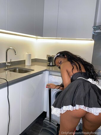 freakyforeign Nude Leaks OnlyFans Photo 8