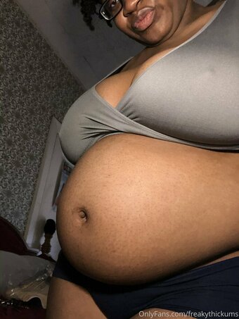 freakythickums Nude Leaks Photo 19