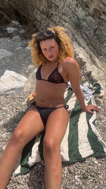 frecklebum / https: / zainabbalogun Nude Leaks OnlyFans Photo 16