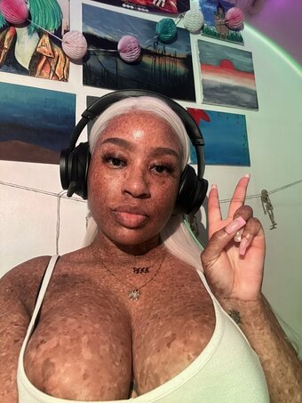 freckledn / freckled47 / sweetspinkles471 Nude Leaks OnlyFans Photo 24