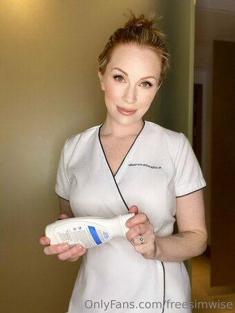 freesimwise Nude Leaks Photo 8