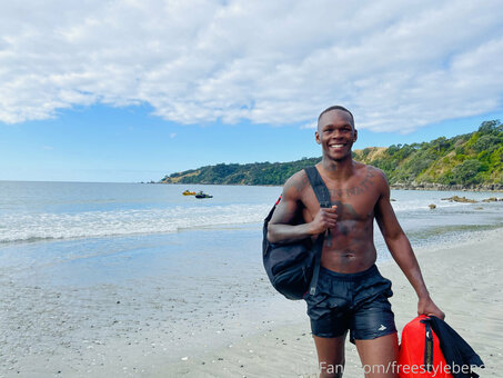 freestylebender Nude Leaks Photo 14