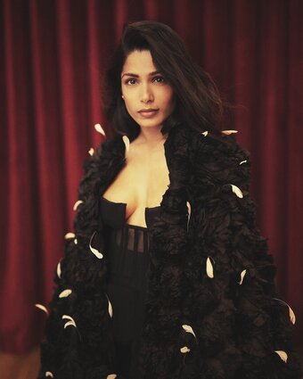 Freida Pinto / freidapinto Nude Leaks Photo 5