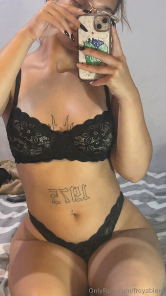 freyablom Nude Leaks Photo 10