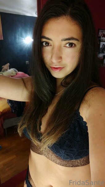 fridasante Nude Leaks Photo 8