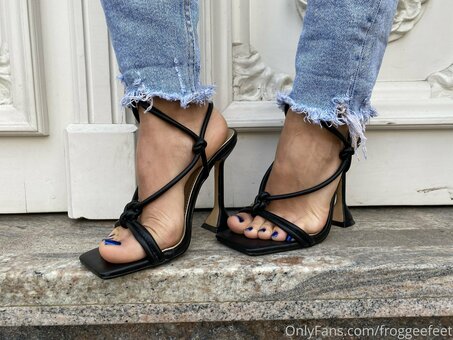 froggeevip Nude Leaks Photo 2