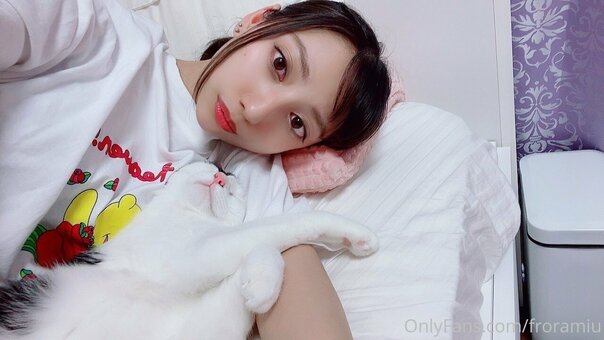 froramiu Nude Leaks Photo 8