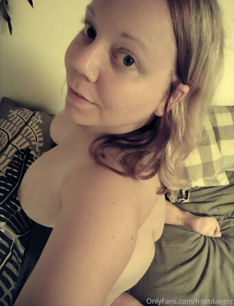 frostdanger Nude Leaks Photo 1