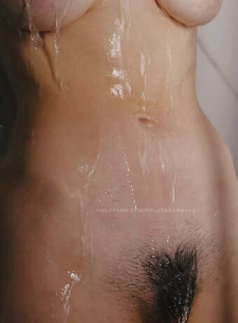 Fruity / fruitsforbats / fruityyt Nude Leaks OnlyFans Photo 2