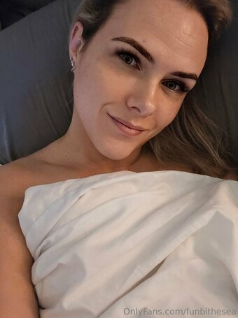 funbithesea Nude Leaks Photo 15