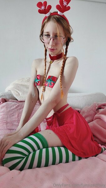 funsizedfoxy Nude Leaks Photo 16