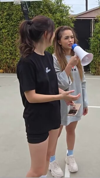 Fuslie / Leslie Nude Leaks Photo 2