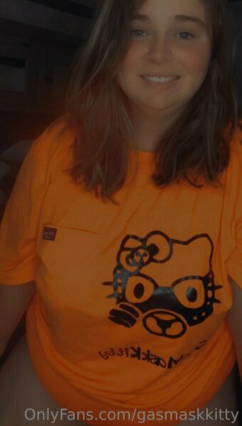 gasmaskkitty Nude Leaks Photo 9