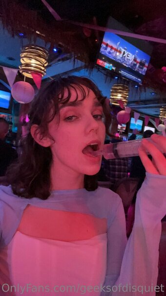 geeksofdisquiet Nude Leaks Photo 20