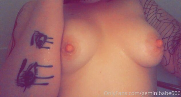 Gemini Babe Nude Leaks Photo 2