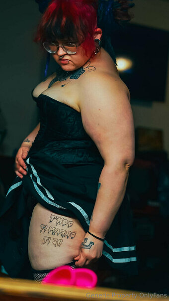 genericw Nude Leaks Photo 7