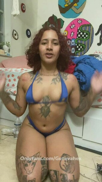 genevahex / localhoodmom Nude Leaks Photo 1