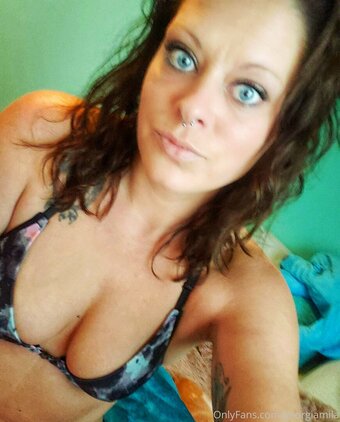 georgiamila georgiamila