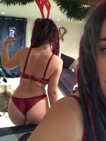 getyourbitsout Nude Leaks Photo 12